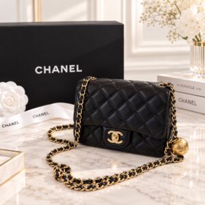 CHANEL Classic Flap 經典黑金包
